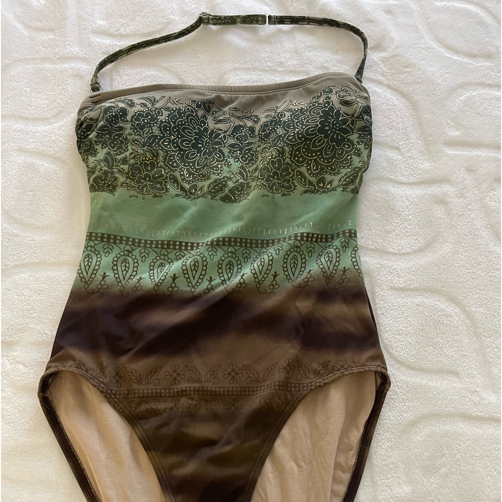 Newport News One Piece Bathing Suit Size 6